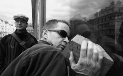 Members of Pode Bal installing the exterior half of the brick, facade of the National Gallery, February 2002.