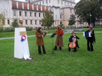 Faithfull We Shall Remain, event documentation, Prague, 2002