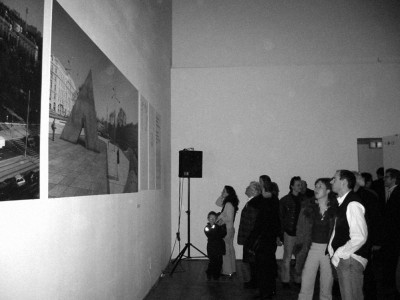 Installation view during opening in Künstlerhaus Vienna, 2004